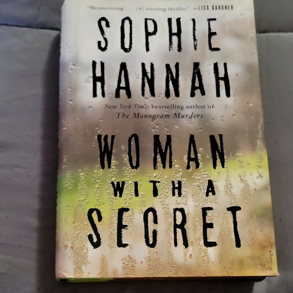 Sophie Hannah 'Woman with a Secret' Book
